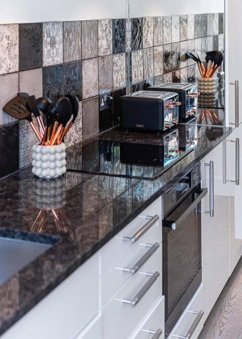 Lady On The Lane- 2 Bed Primrose Hill Apartment London Luaran gambar
