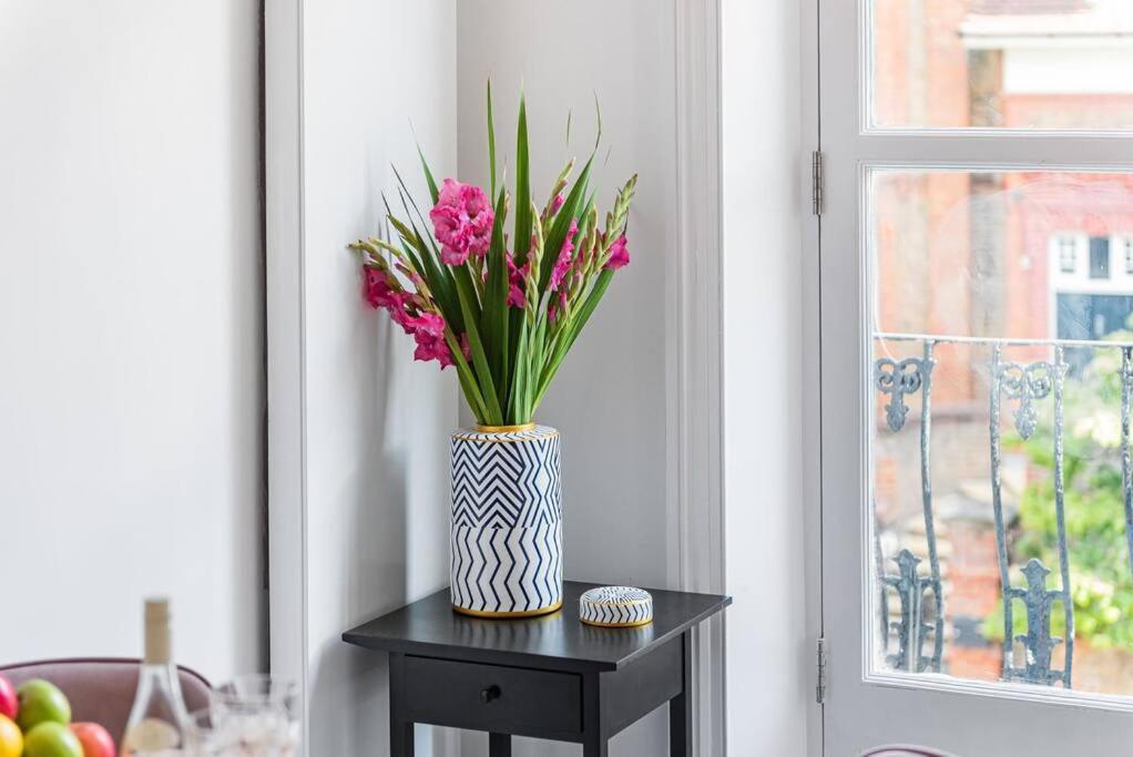 Lady On The Lane- 2 Bed Primrose Hill Apartment London Luaran gambar